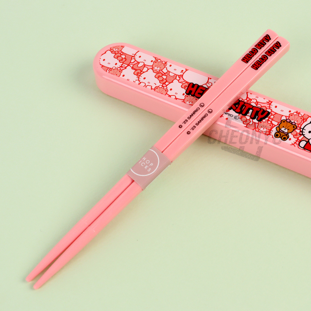 헬로키티 숨바꼭질 슬라이드 젓가락 케이스 세트 16.5cm
