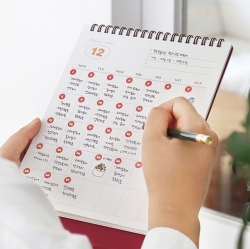 2026 오피셜 월요일부터 시작하는 탁상 달력 (데스크 캘린더)