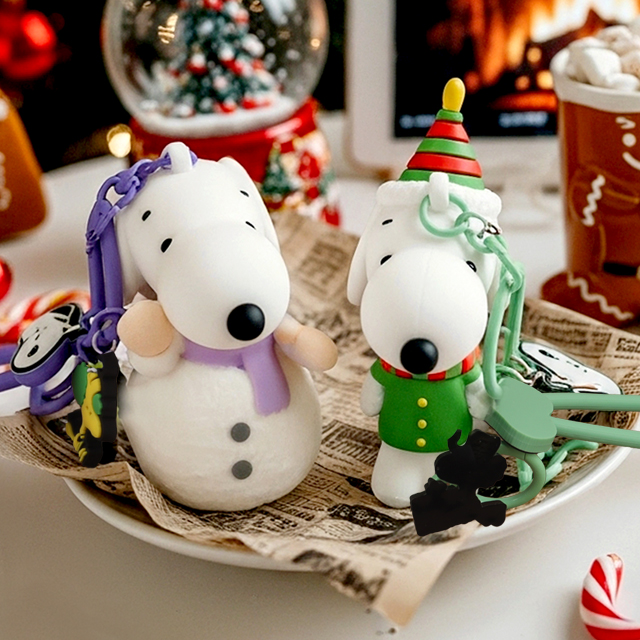 피너츠 스누피 크리스마스 피규어 키링 (랜덤발송)